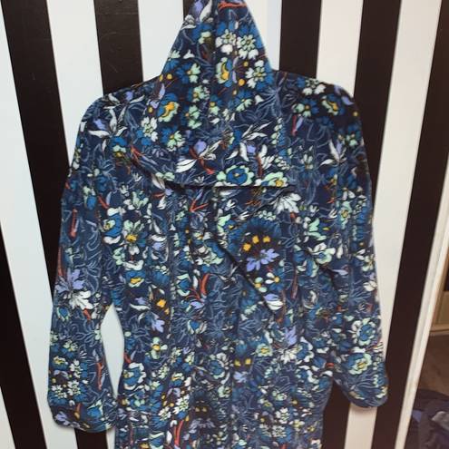 Vera Bradley  Plush Hooded Robe EUC Blue Floral Large /Extra Large Woman’s 14/16