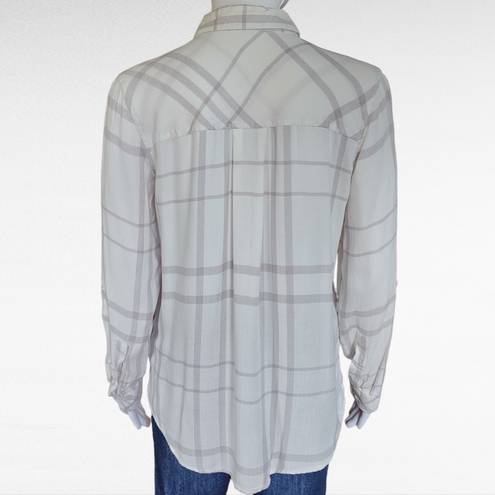 Romeo + Juliet Couture  White Gray Plaid Flannel Size Medium