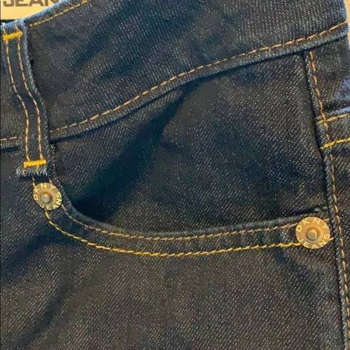 DKNY  Jeans dark wash straight leg size 10