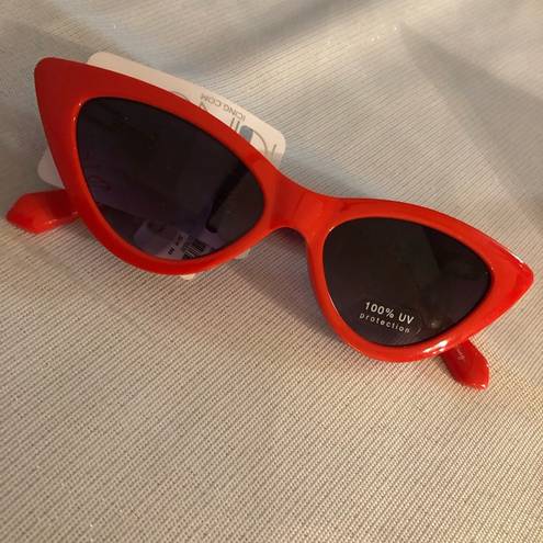 Icing Vintage Triangle Red Cat Eye Sunglasses - Brand new with Tags!