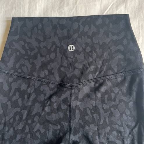 Lululemon  leggings size 2 high waist in black camo