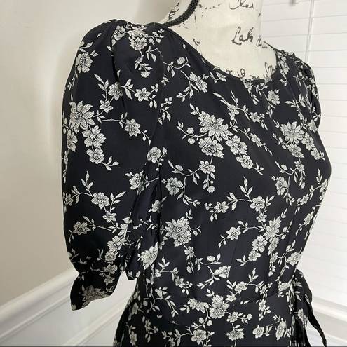 Krass&co  black floral puff sleeves maxi gown size small
