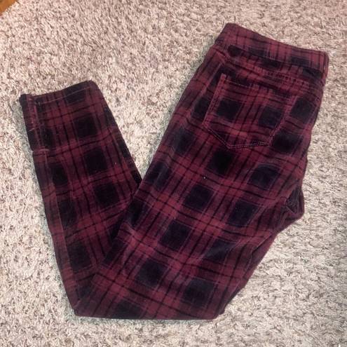 St. John’s Bay Black & Red Plaid Cordaroy Skinny Leg Pants Size 6