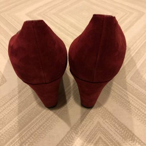 DKNY  Maroon Laurel Flowered Suede Peep Toe Heels