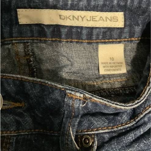 DKNY  straight leg jeans size 10 (1593)