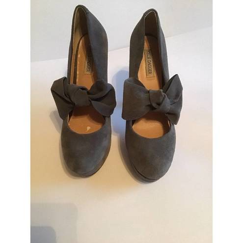 Kelsi Dagger  GREY SUEDE PLATFORM BOW 8M