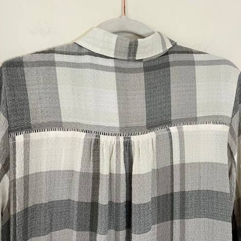 Pilcro Longline Plaid Long Sleeve Collared Button Down Tunic Shirt Gray White