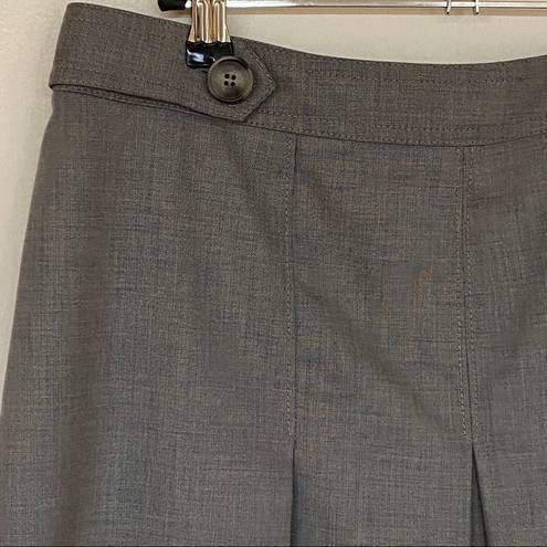 Apostrophe  Gray Pleated Stretch Skirt