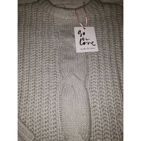 belle du jour Nwt  Size Medium Women's Grey Cable Knit Chunky Sweater