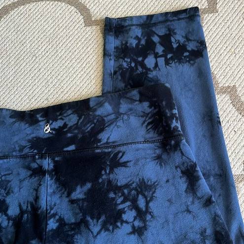 Lou & grey  black blue tie dye Capri leggings