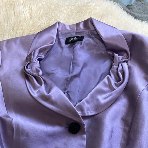 Adrianna Papell Lavender elegant blouse size 8