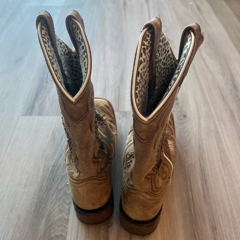 Laredo  7.5 Leather Spellbound Studded Western Cowgirl Boots