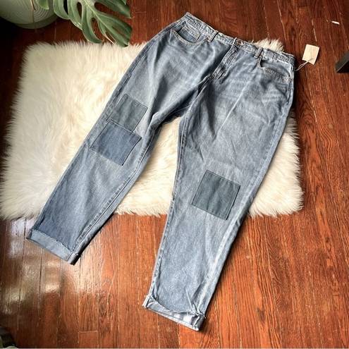 Universal Threads Boyfriend Patched Jeans Tapered Leg 100% Cotton NWT