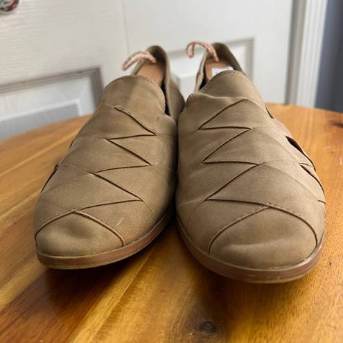 American Eagle  Betsey Taupe Woven flats size 8.5