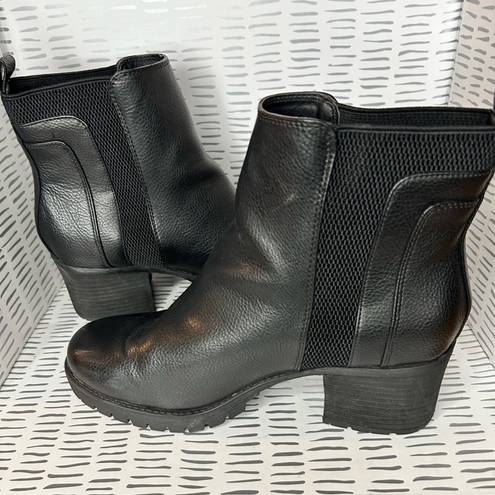 MIA  Ashley Lug Sole Chelsea Boot size 9.5