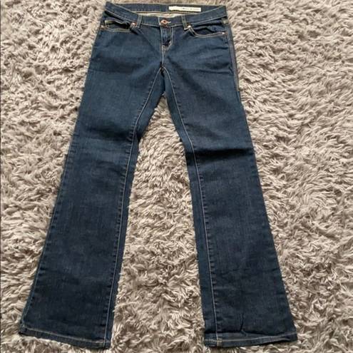 DKNY  Women’s Classic Straight Leg Chelsea Wash Denim Jeans Size 26 NWOT
