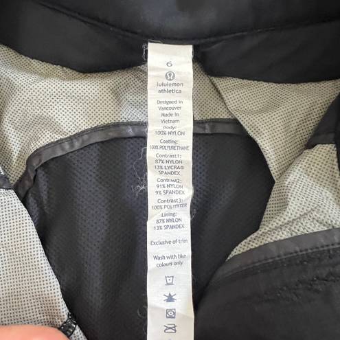 Lululemon EUC  Black Convertible Jacket to Vest