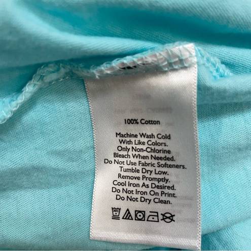 Eddie Bauer  V-neck Pocket T-shirt Size Large light blue aqua short sleeve tee