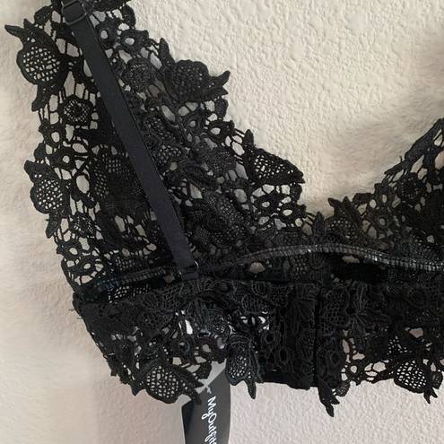 Tic Toc NWT  Lace Black Bralette Crop Festival Small