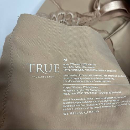 Krass&co True and . True body triangle lace racerback bra size medium