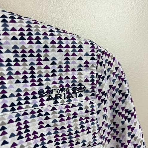 Ariat  Fitted Button Up Shirt Womens Size Medium Western Rodeo Triangle Print