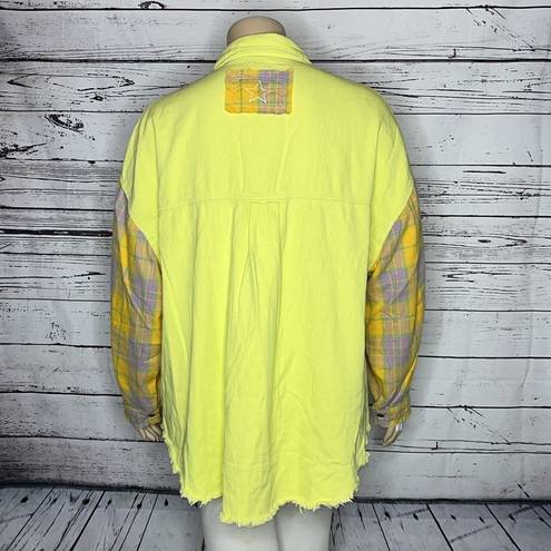 POL  Size XL Chartreuse w/ Plaid Flannel Shacket - Button Down Shirt Jacket