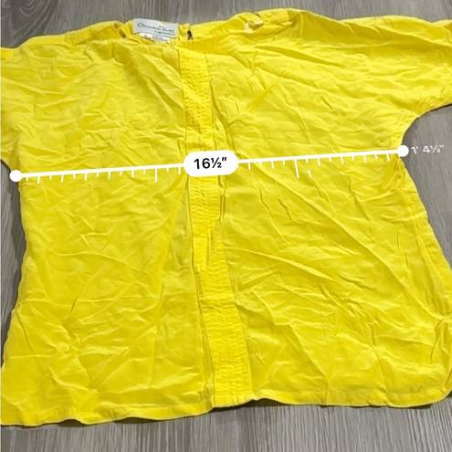 Oscar de la Renta  100% Silk Yellow Short Sleeve Semi Sheer Top Size 4