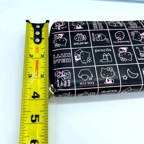 Sanrio  HELLO KITTY black and pink zip around wallet