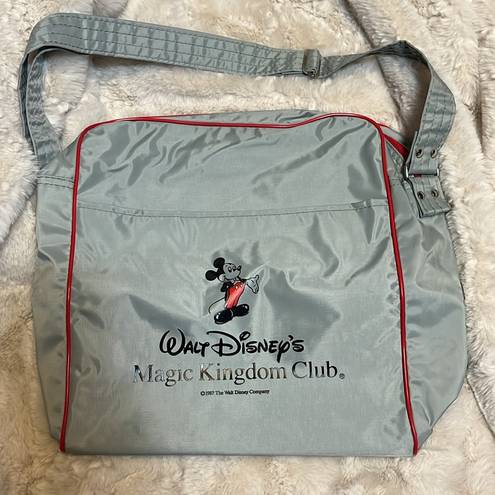 Disney VTG Walt ’s Magic Kingdom Club Bag and Items