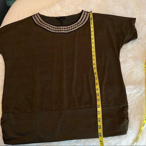 AB Studio Dressy Top | Embellished Neckline | Size Large | Short Sleeves