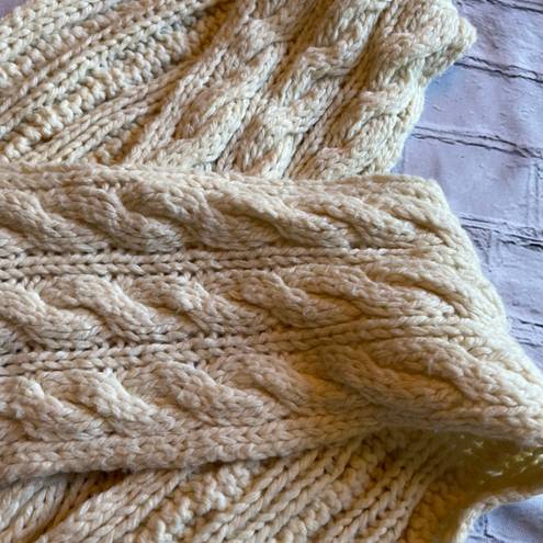 Abercrombie & Fitch  cable knit scarf ivory