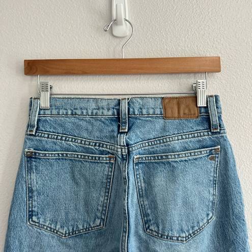 Madewell  The Perfect Vintage Straight Jean in Seyland Wash 25