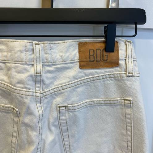 BDG High Waisted Cowboy Jean Size 28