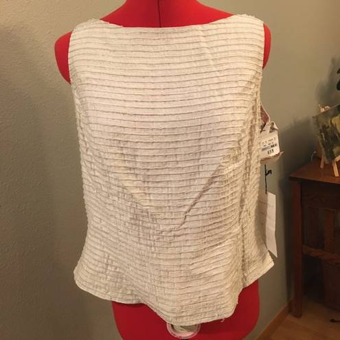 Carmen Marc Valvo  Beige Fancy Top with Beads & Zipper closure. NWT Size 12