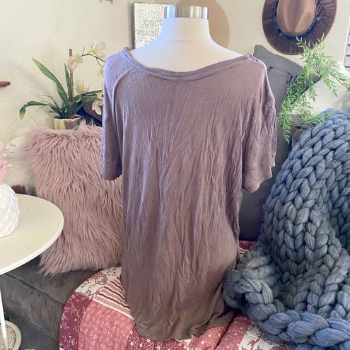 Glitz Mushroom Taupe Pocket Tee