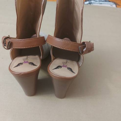 Penny Loves Kenny  Cut Out Boho Chunky Heels