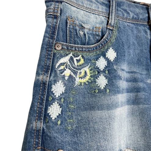 Harper NWT  Floral & Geometric Embroidered Step Hem Cut Off Denim Shorts