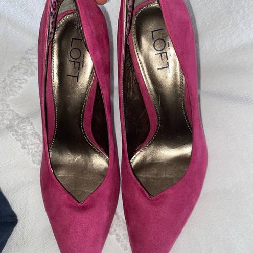 Loft  fuschia high heel pumps