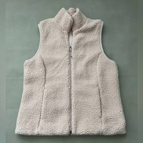 Calia by Carrie  Underwood Sherpa Vest: M