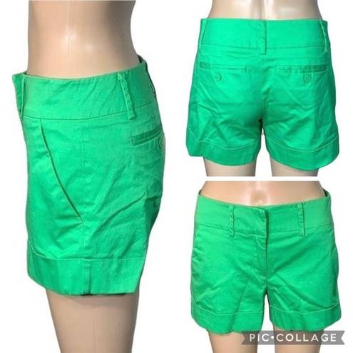 New York & Co. Womens Dress Shorts Cuffed Bright Green Summer Lightweight Sz 0