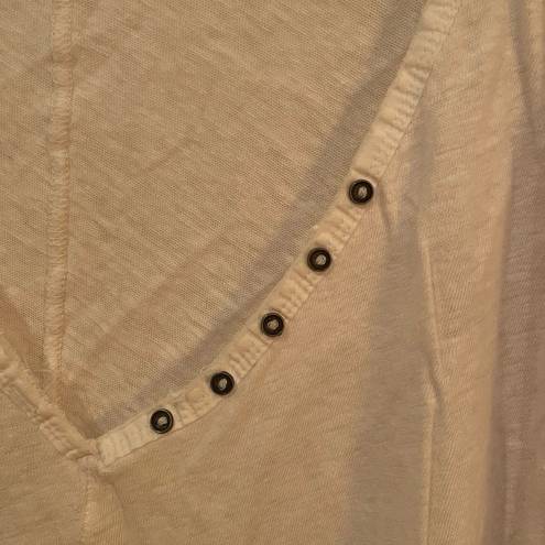 We The Free Free People '' White Long Sleeve v-neck with button details size P/S!