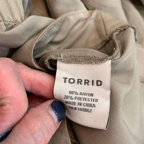 Torrid  Utility Jacket Tan Twill Cinched Tie Waist 4-Pocket Thigh Length Wmn Sz 1