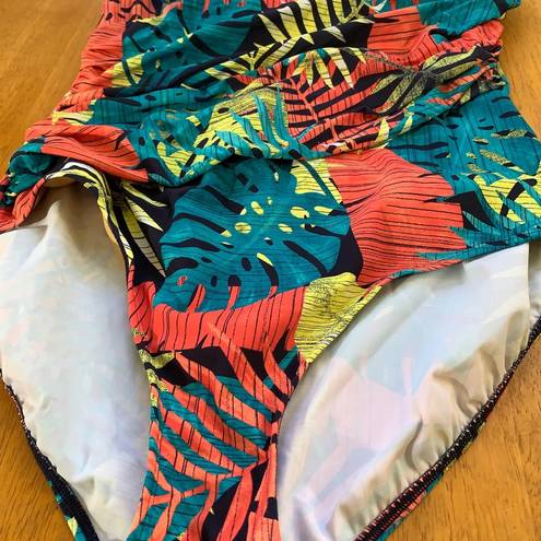 L.L.Bean  Shaping Swimwear, Tummy Control, Tropical Print, Size 18 reg.