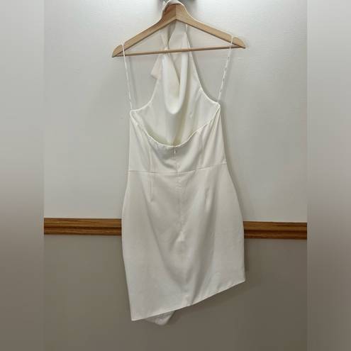 Elliatt  Asymmetric Satin White Cocktail Halter Dress Size Medium