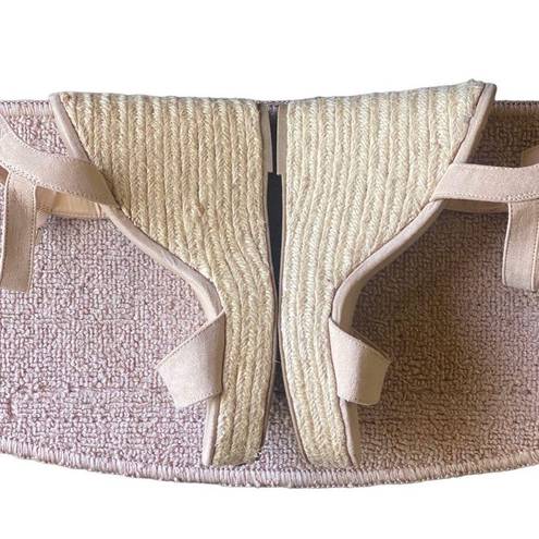 Lulus Lulu’s “Beachy Dreams” Platform Beige Canvas Sandals. Size 8.5.