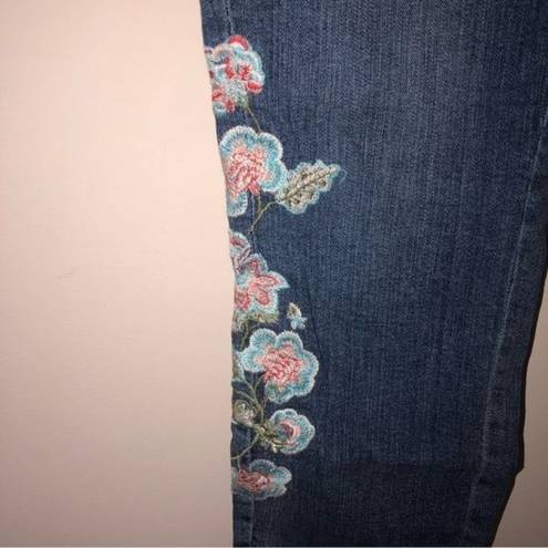 J.Jill  Jeans Size 4 Denim Authentic Fit Floral Embroidered Cropped Boho Vibes