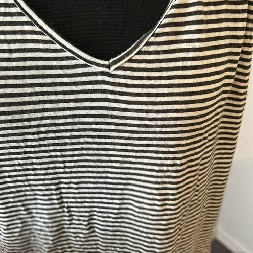 Emma’s Closet Striped vneck tank