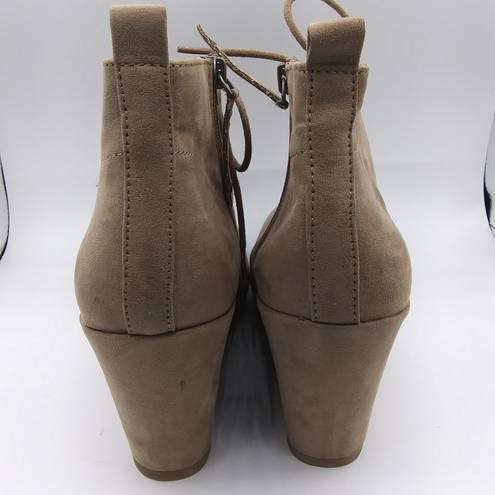 DV by Dolce Vit a suede lace up wedge booties Terri women’s Size 11