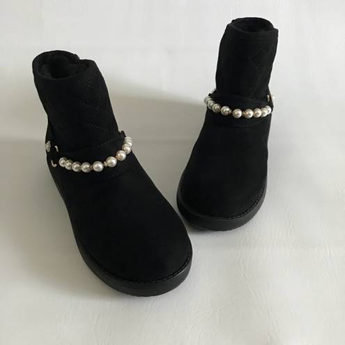 Unisa  Unarchir Boots Pearl Embellished Black  6.5