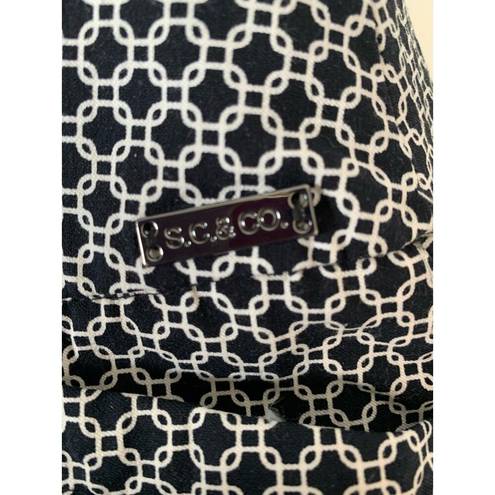 Krass&co SC &  skort black and white interlocking squares graphics